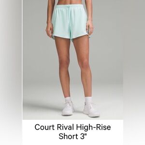 Lululemon Lightweight High-Rise Relaxed Short 3" *Long Liner
Ideal Mint / White
